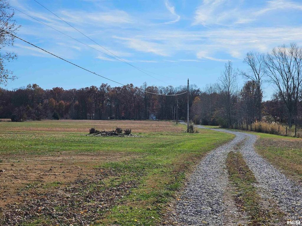 Image 50 of property listing at 4248 CHURCH Road, Salem, IL 62881