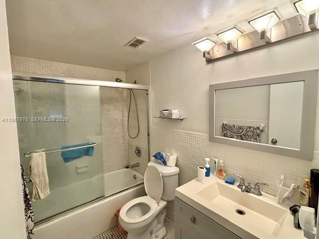 3660 NE 166th Street 415, North Miami Beach, FL 33160