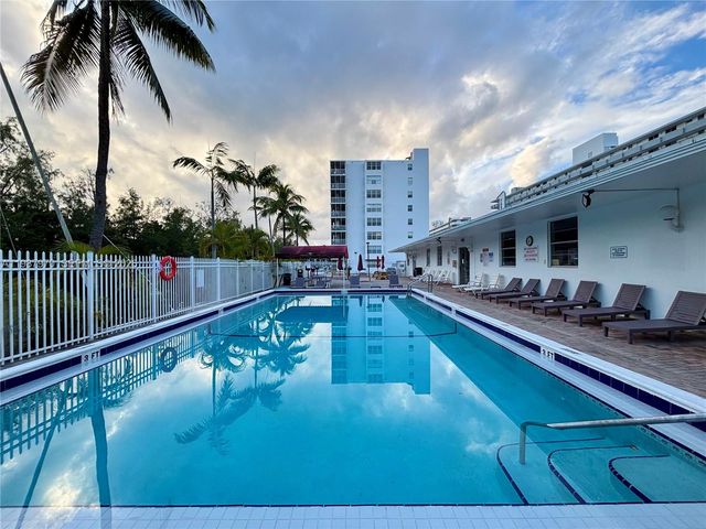 3660 NE 166th Street 415, North Miami Beach, FL 33160