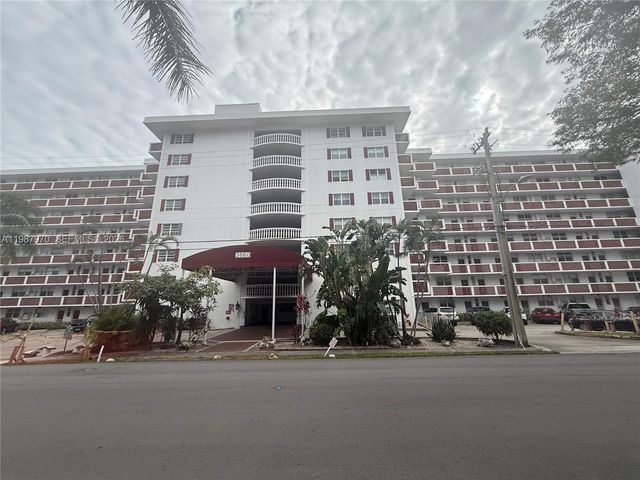 3660 NE 166th Street 415, North Miami Beach, FL 33160