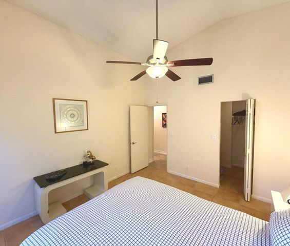 5055 Oakhill Lane 221, Delray Beach, FL 33484