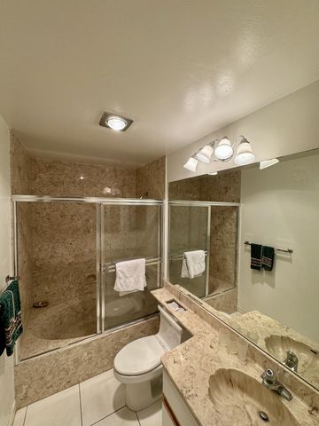 5055 Oakhill Lane 221, Delray Beach, FL 33484