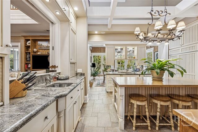 35 Ogeechee Lane, Richmond Hill, GA 31324