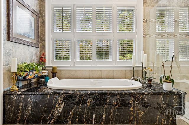 35 Ogeechee Lane, Richmond Hill, GA 31324