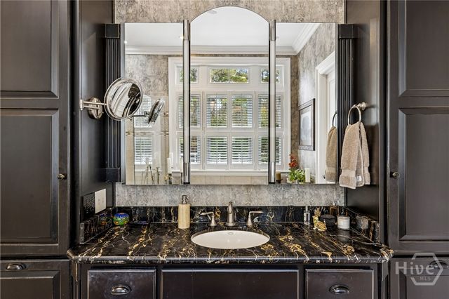 35 Ogeechee Lane, Richmond Hill, GA 31324