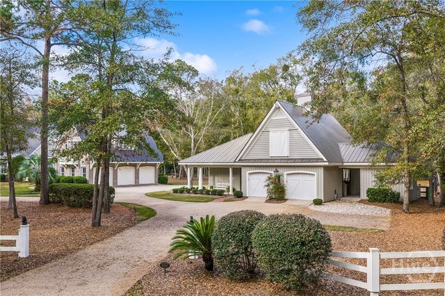 35 Ogeechee Lane, Richmond Hill, GA 31324