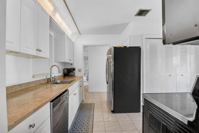 14723 Wildflower Lane, Delray Beach, FL 33446
