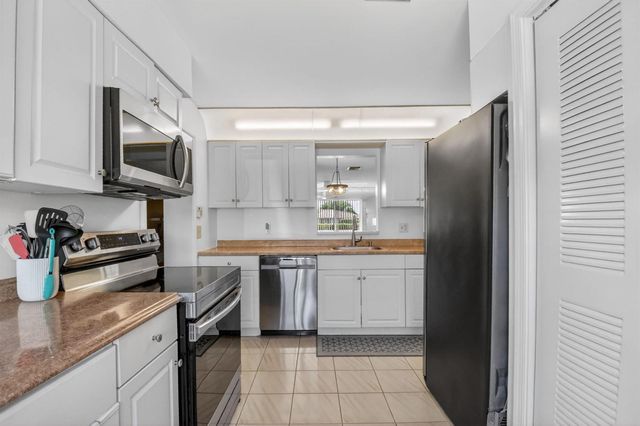 14723 Wildflower Lane, Delray Beach, FL 33446