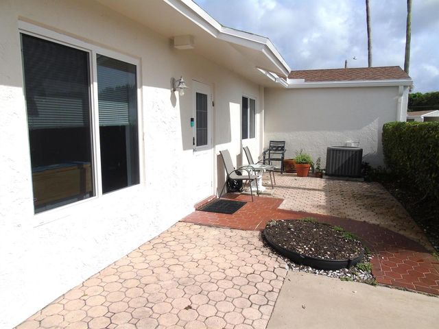 14723 Wildflower Lane, Delray Beach, FL 33446