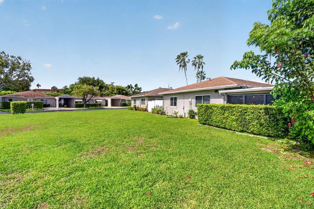 14723 Wildflower Lane, Delray Beach, FL 33446