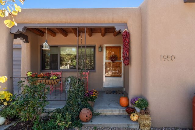 1950 San Ildefonso Road, Santa Fe, NM 87505