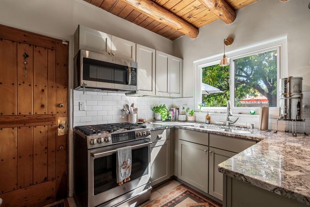 1950 San Ildefonso Road, Santa Fe, NM 87505