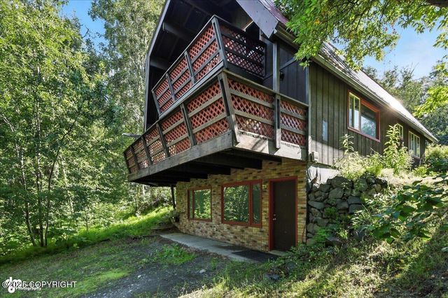 1301 S Felton Street, Palmer, AK 99645