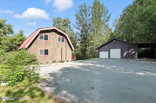 1301 S Felton Street, Palmer, AK 99645