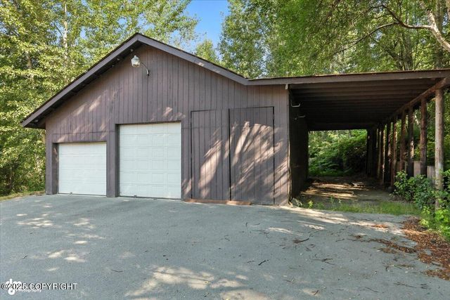 1301 S Felton Street, Palmer, AK 99645