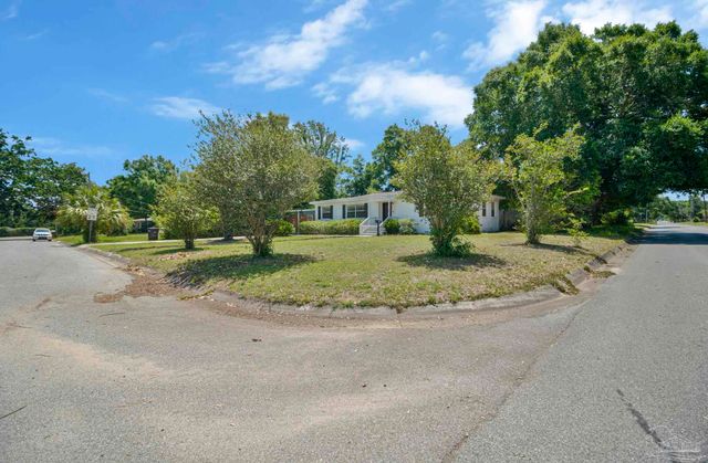 1701 Anderson St, Pensacola, FL 32503
