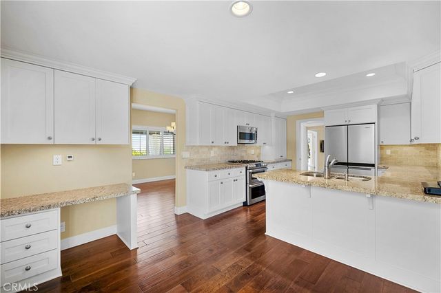 1 Breakwater Drive, Corona Del Mar, CA 92625