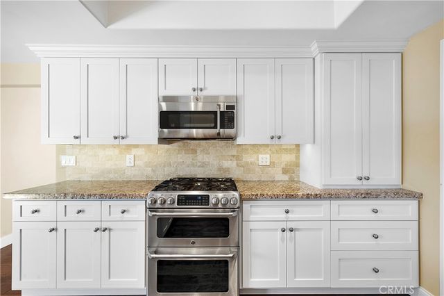 1 Breakwater Drive, Corona Del Mar, CA 92625