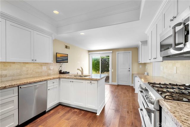 1 Breakwater Drive, Corona Del Mar, CA 92625