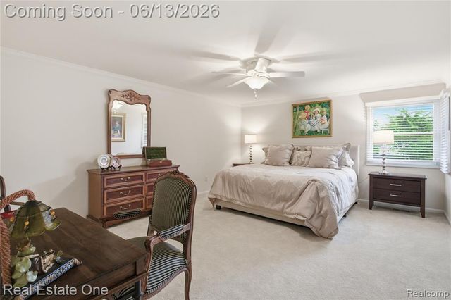 6011 Simsbury Court 12, West Bloomfield, MI 48322
