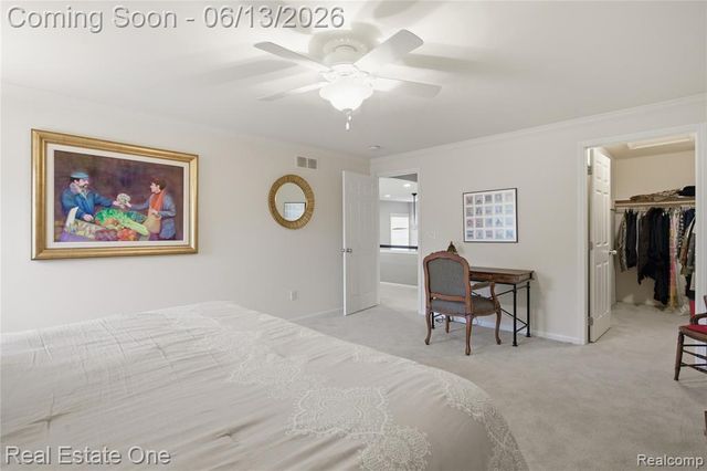 6011 Simsbury Court 12, West Bloomfield, MI 48322