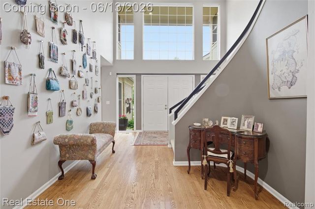 6011 Simsbury Court 12, West Bloomfield, MI 48322