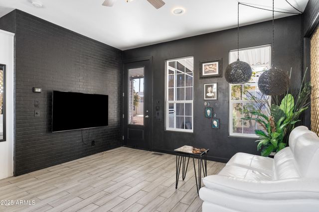 201 S GREENFIELD Road 215, Mesa, AZ 85206