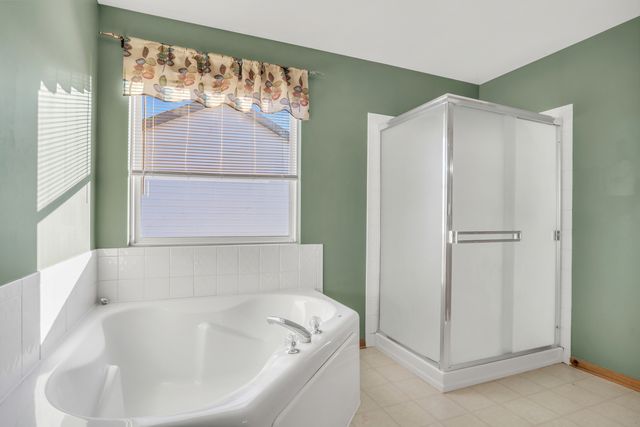 1122 Waverly Drive, Lake Villa, IL 60046