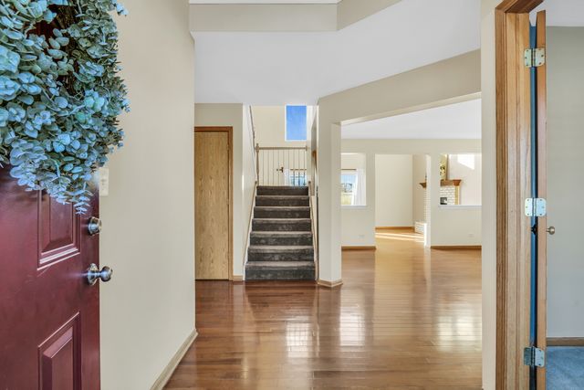 1122 Waverly Drive, Lake Villa, IL 60046