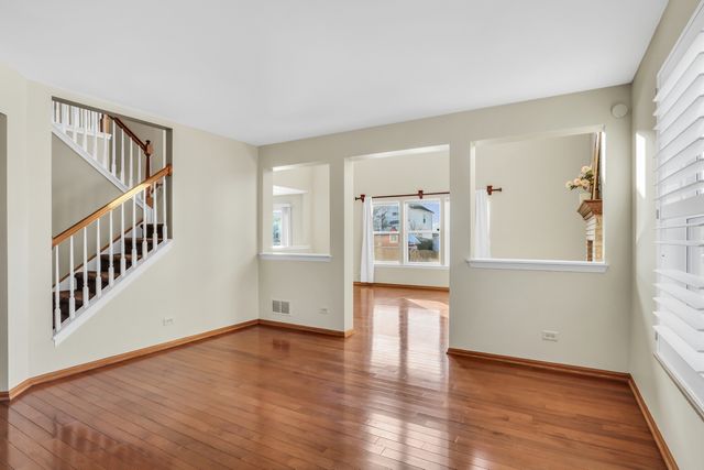 1122 Waverly Drive, Lake Villa, IL 60046