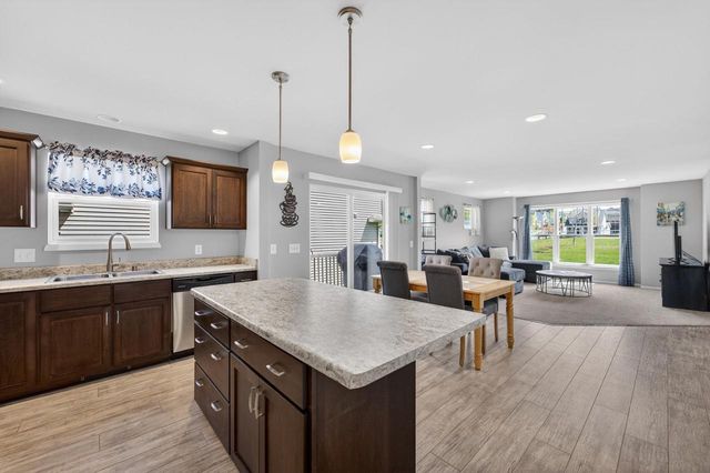 208 Sugar Maple Lane, Verona, WI 53593