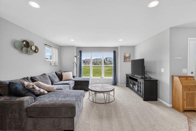 208 Sugar Maple Lane, Verona, WI 53593