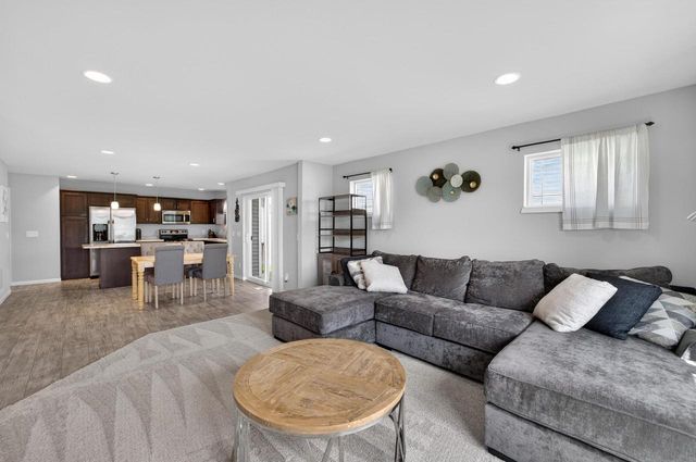 208 Sugar Maple Lane, Verona, WI 53593