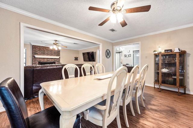 7118 Tonkawa Street, Baytown, TX 77521