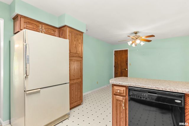 1312 W TREELINE Court, Dunlap, IL 61525
