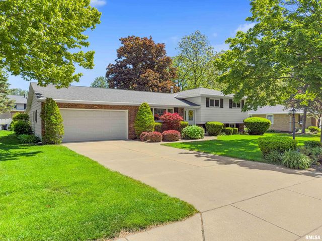 1312 W TREELINE Court, Dunlap, IL 61525