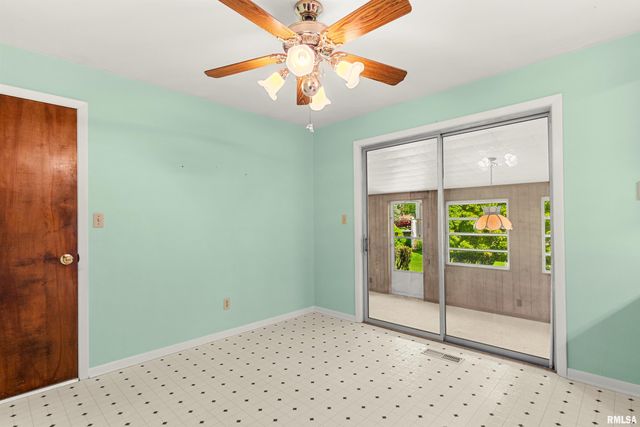 1312 W TREELINE Court, Dunlap, IL 61525