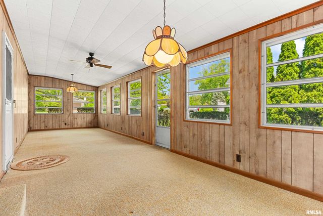 1312 W TREELINE Court, Dunlap, IL 61525