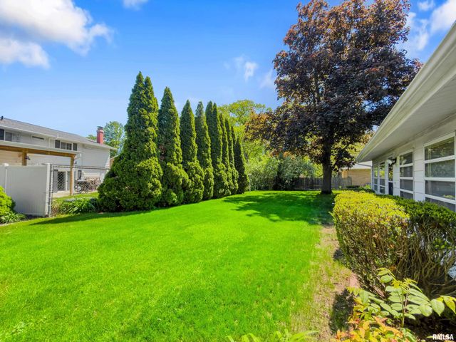 1312 W TREELINE Court, Dunlap, IL 61525