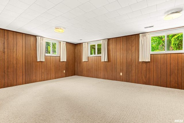 1312 W TREELINE Court, Dunlap, IL 61525