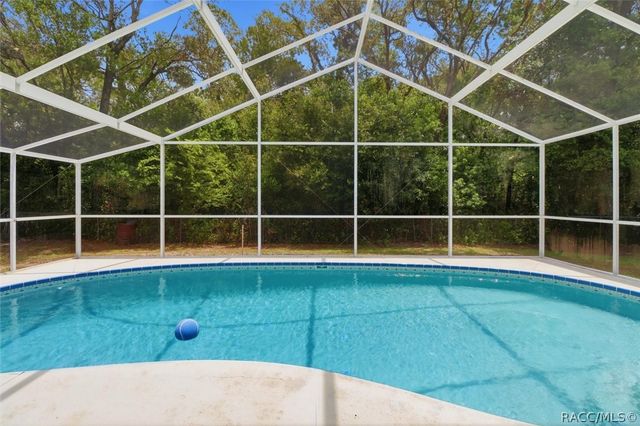 4179 S Winding Oaks Drive, Homosassa, FL 34446
