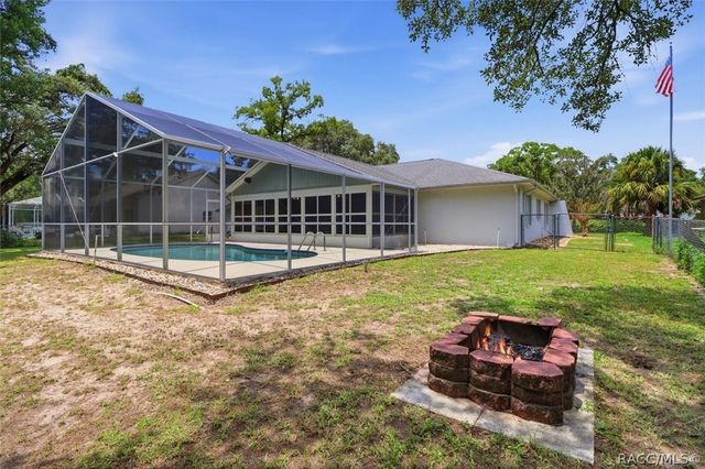4179 S Winding Oaks Drive, Homosassa, FL 34446