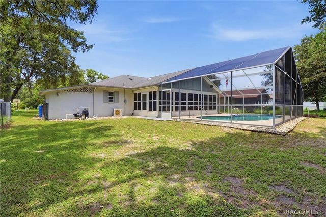 4179 S Winding Oaks Drive, Homosassa, FL 34446