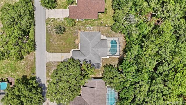 4179 S Winding Oaks Drive, Homosassa, FL 34446