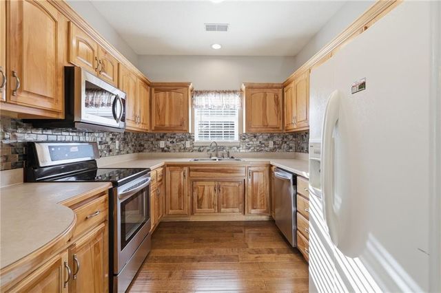 2306 N 114th Terrace, Kansas City, KS 66109