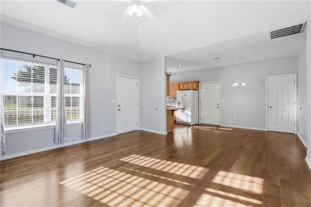 2306 N 114th Terrace, Kansas City, KS 66109