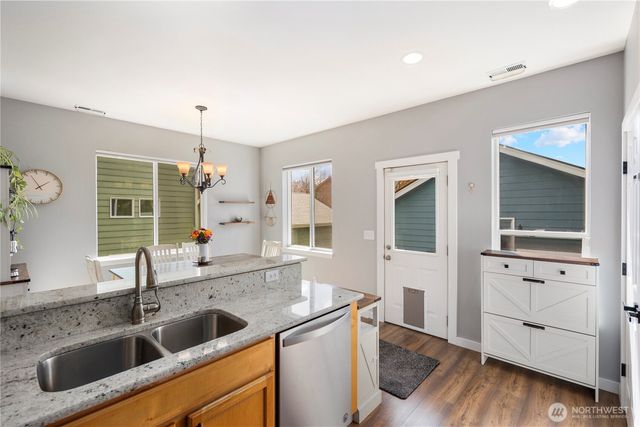 7823 Ingram Lane SE, Snoqualmie, WA 98065