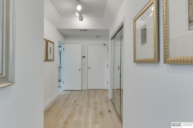 770 N 93rd St Apt 4D5, Omaha, NE 68114