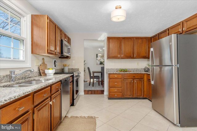 16504 SIOUX LN, Gaithersburg, MD 20878