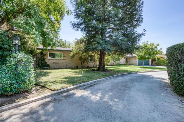 420 E Pontiac Way, Fresno, CA 93704